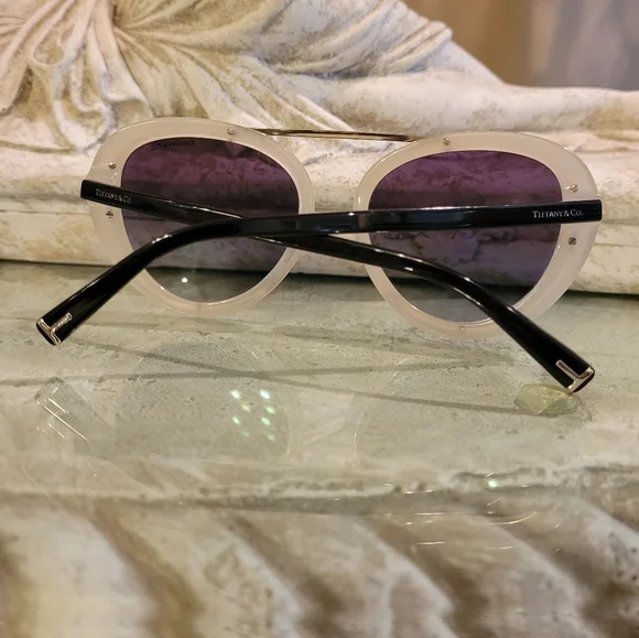 Tiffany & Company TF4147 Modified Aviator Sunglasses NA # 430 - Picture 11 of 17
